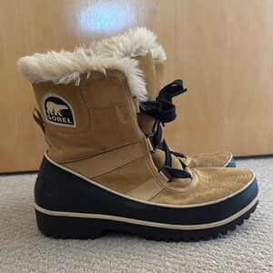 Sorel Tan Winter Boots